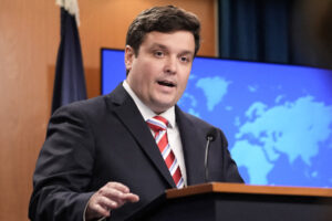 Trump Administration Aims to Revoke Visas of Foreign Citizens Applying for Asylum