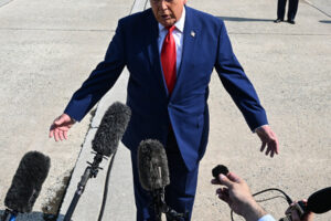 For Trump, the Iran War Is Stuck Between Combat and Genuine Peace