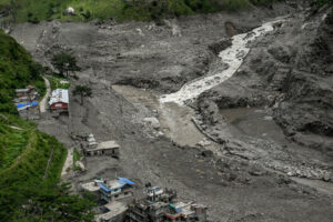 China Offers Condolences to Nepal While Emphasizing Disaster Began There