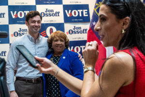In Georgia, Jon Ossoff Courts Broad Appeal With an Anti-Trump Script for Senate Race